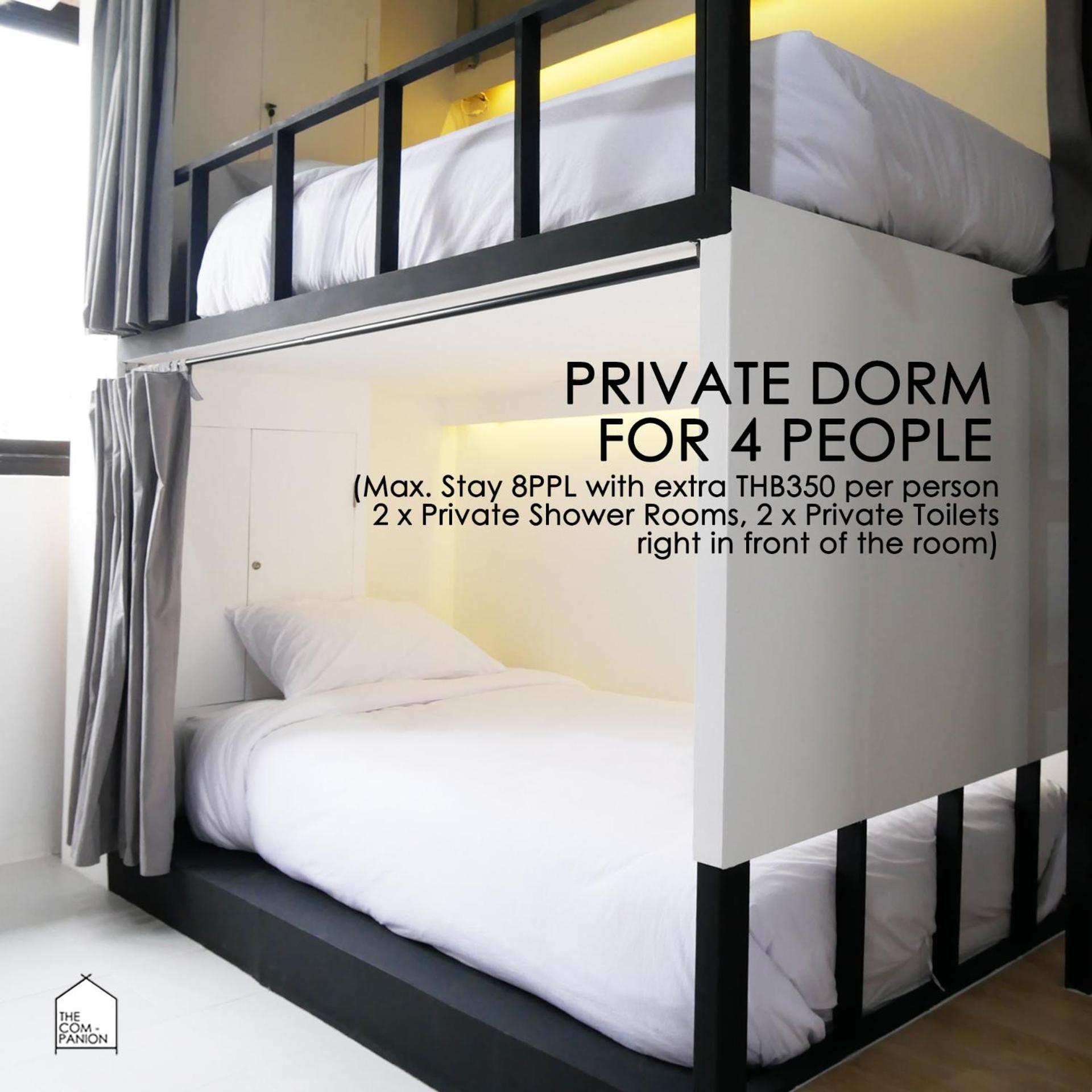 The Companion Hostel Bangkok Bagian luar foto