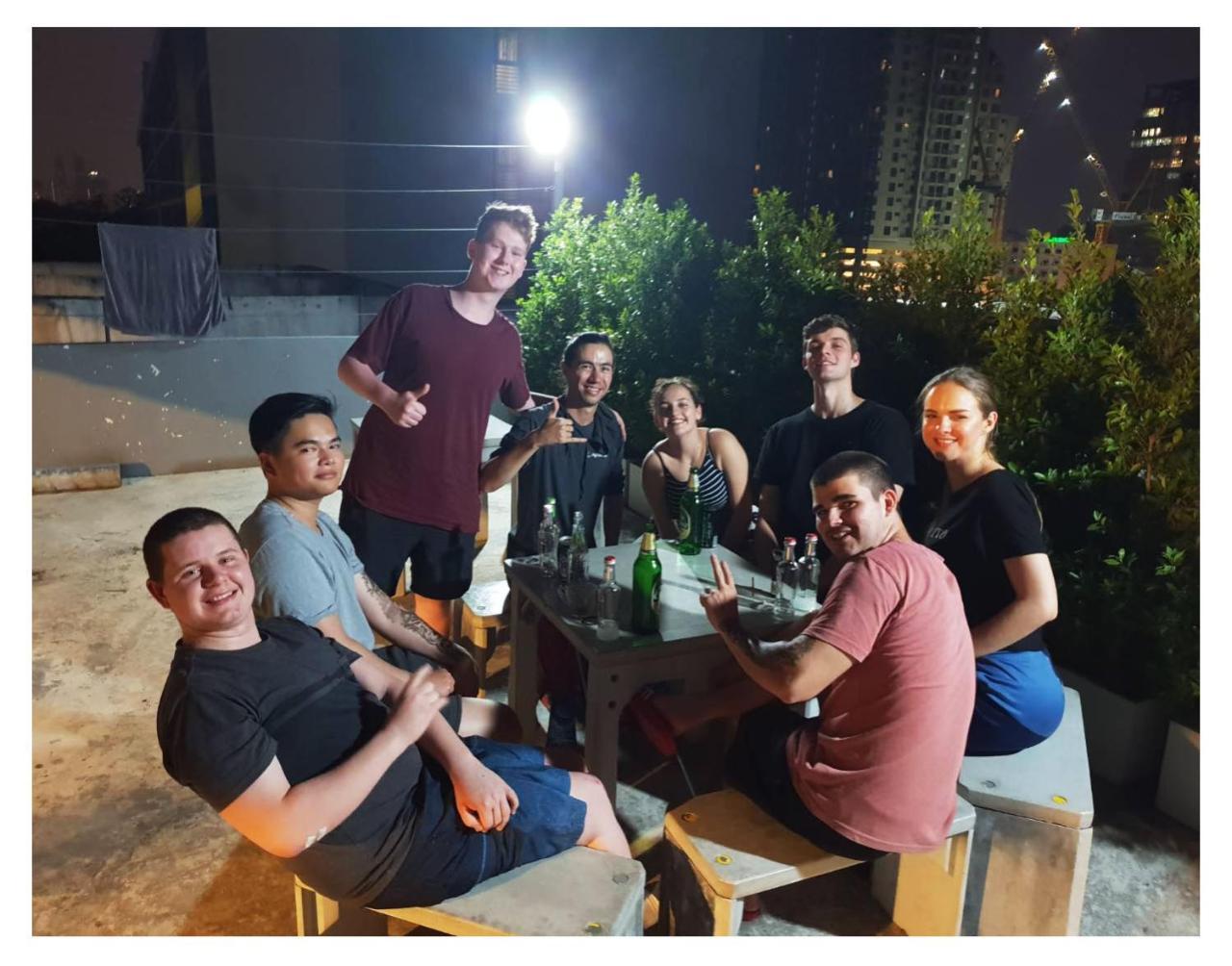 The Companion Hostel Bangkok Bagian luar foto