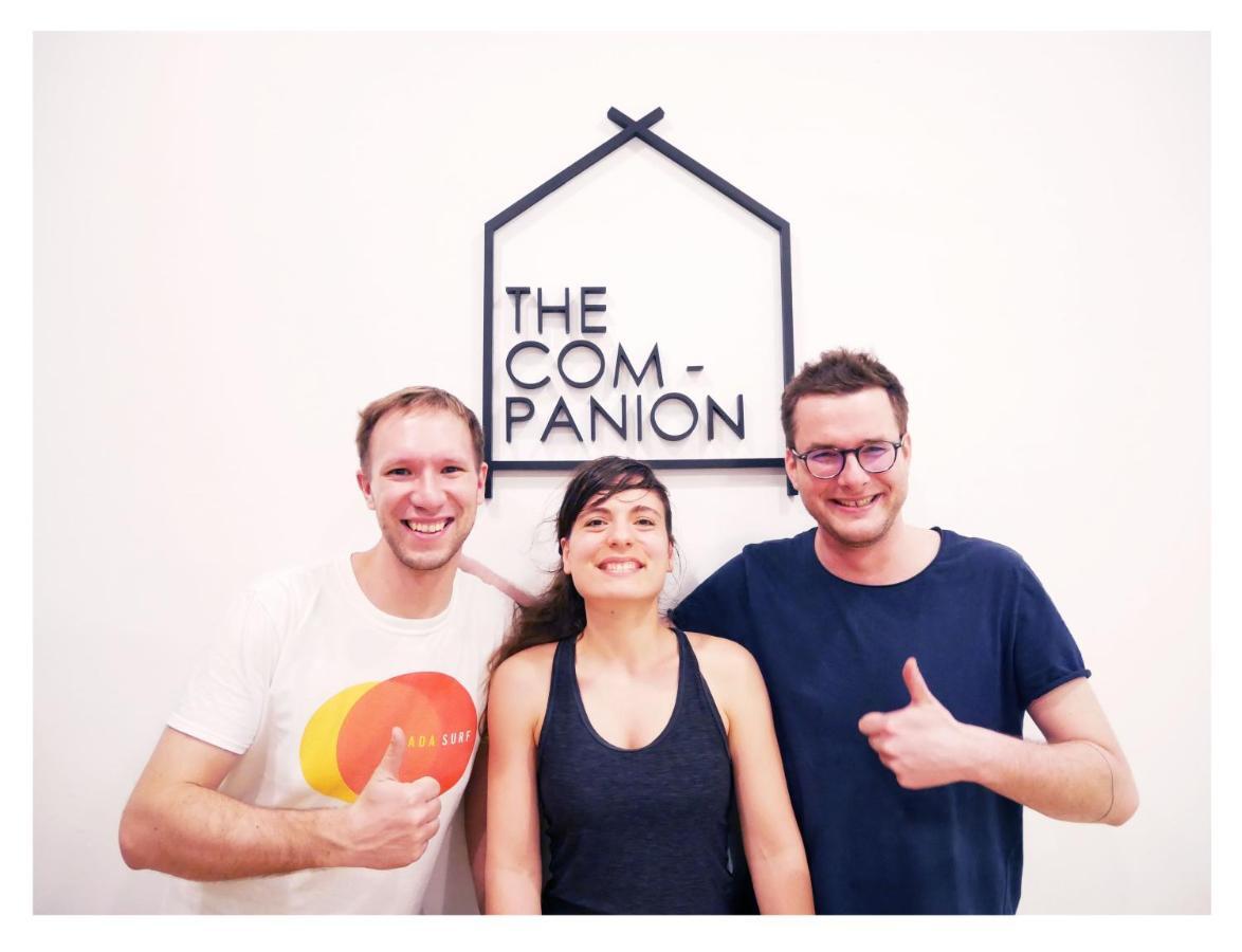 The Companion Hostel Bangkok Bagian luar foto